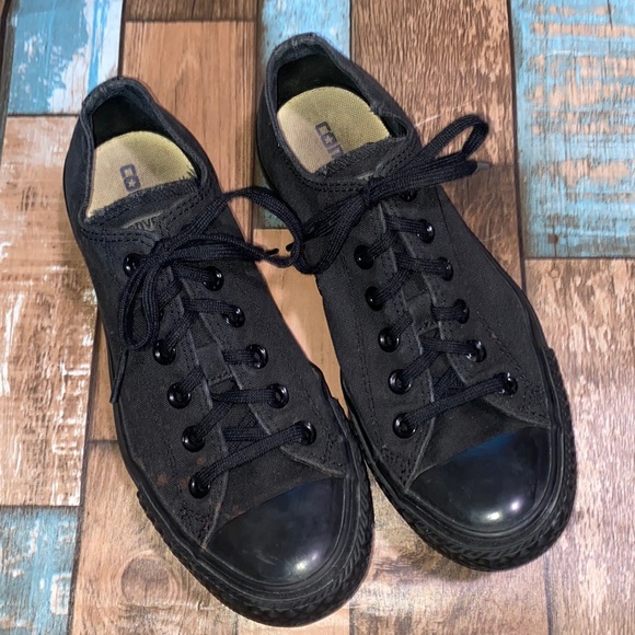 Converse, Black On Black, Low Tops, EUC*, Women’s Size 8